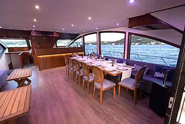 VIP Package Luxury Yacht 1