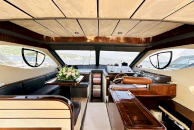 Essential Package Yacht 2