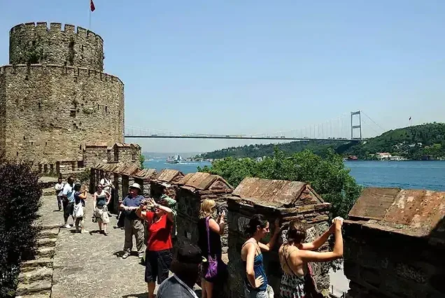 Bosphorus and Black Sea Cruise | Istanbul Lunch Cruise Tours