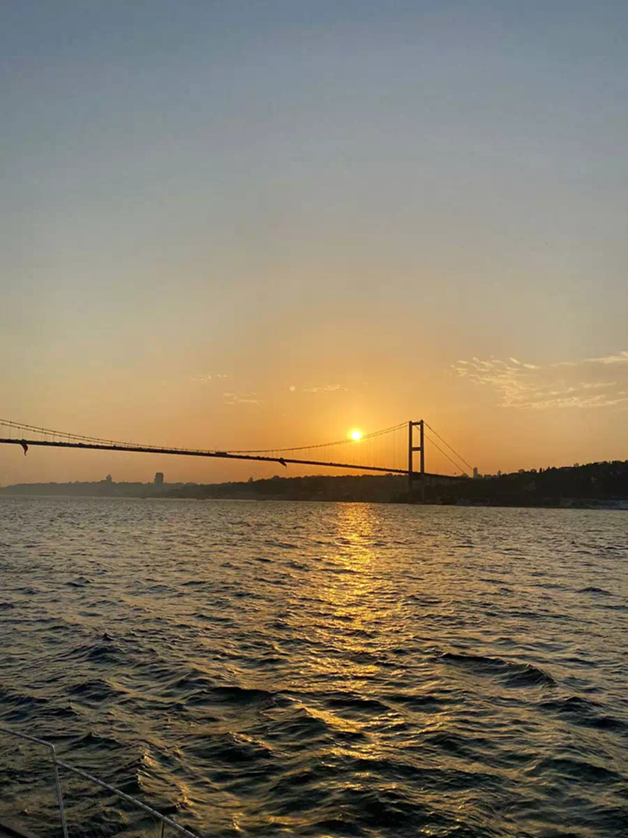 Bosphorus sunset cruise tour