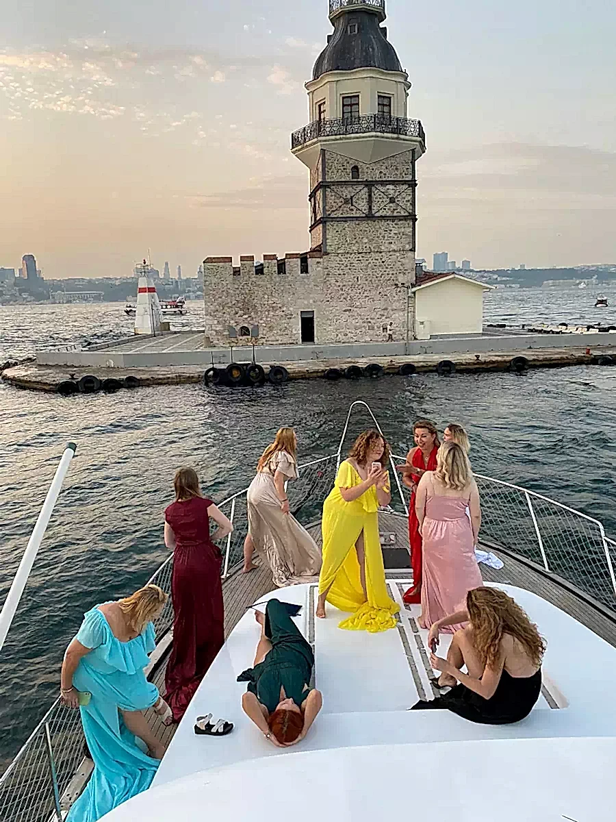 Bosphorus sunset cruise tour