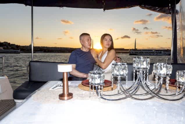 Private Bosphorus Dinner Yacht Cruise