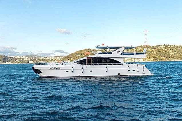 Private Bosphorus Lunch Yacht Cruise