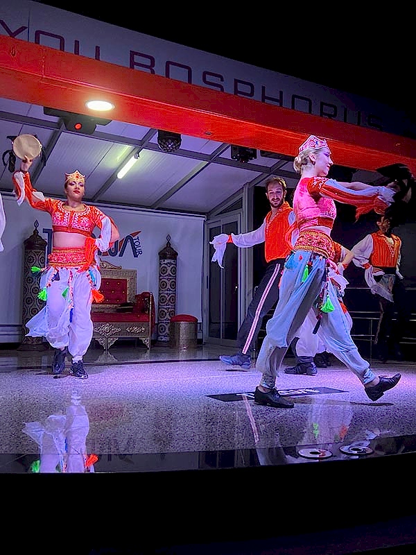 Dinner in Istanbul: Culture, Night Dining & Bosphorus Experiences